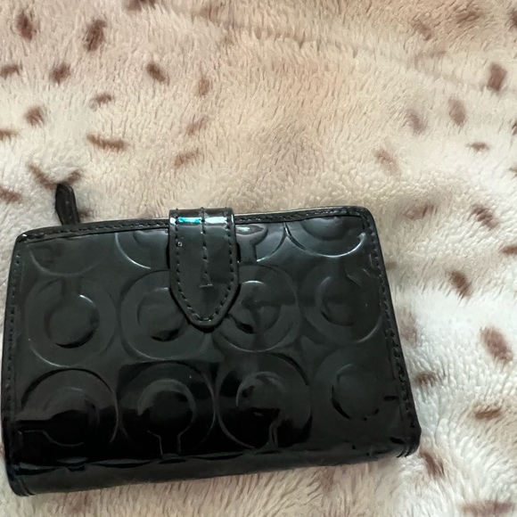 Small black patent leather coach wallet with snap and zipper closure. - Picture 7 of 7